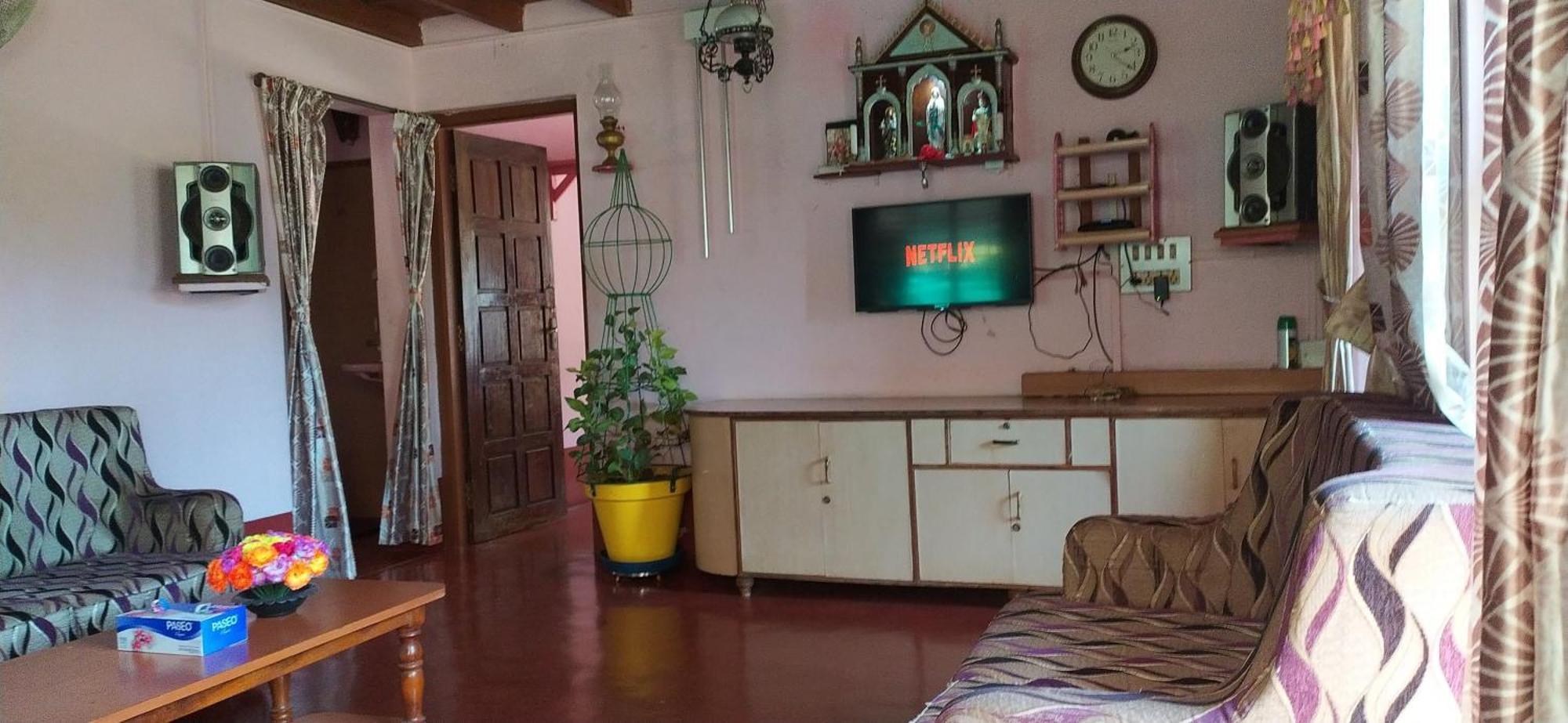 Runnin Airport - Homestay Gurpur Buitenkant foto