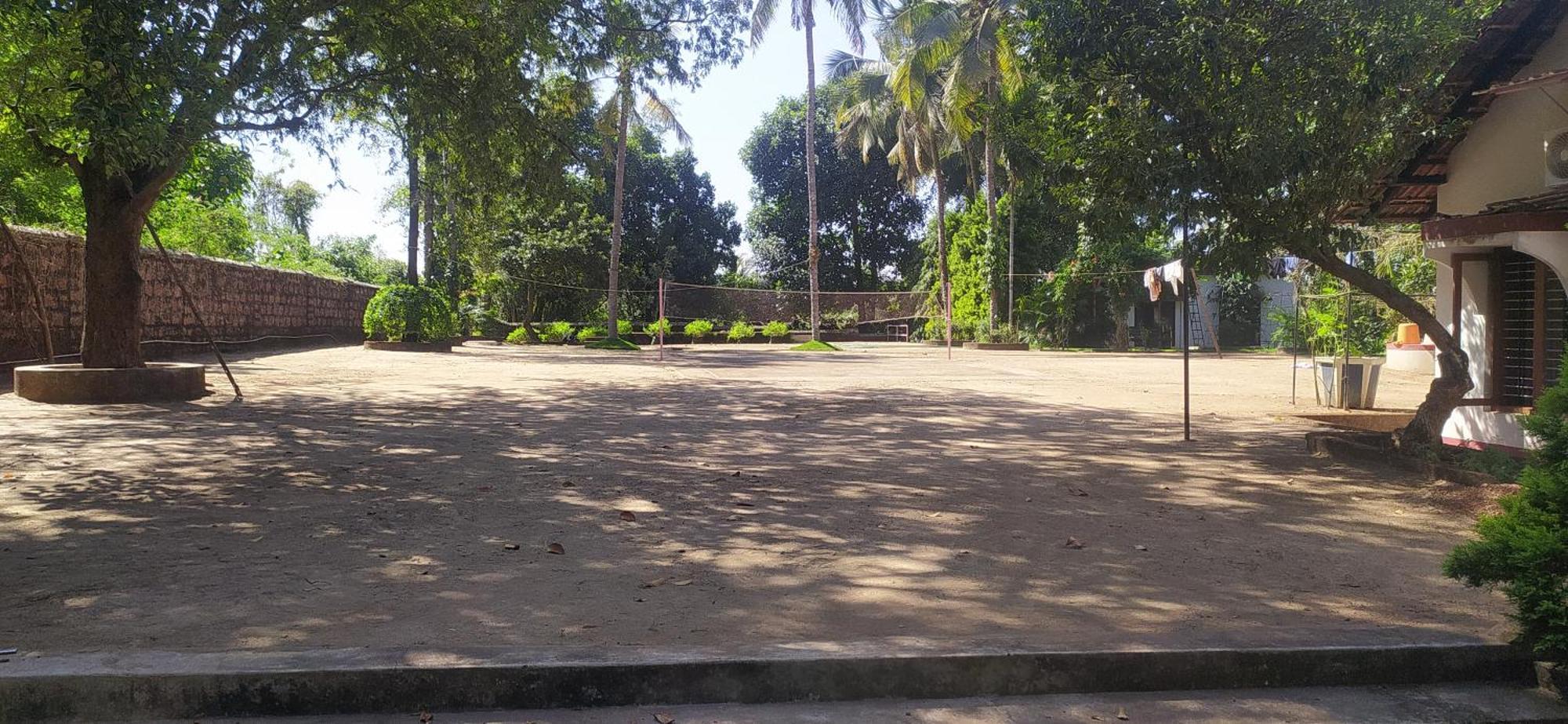 Runnin Airport - Homestay Gurpur Buitenkant foto