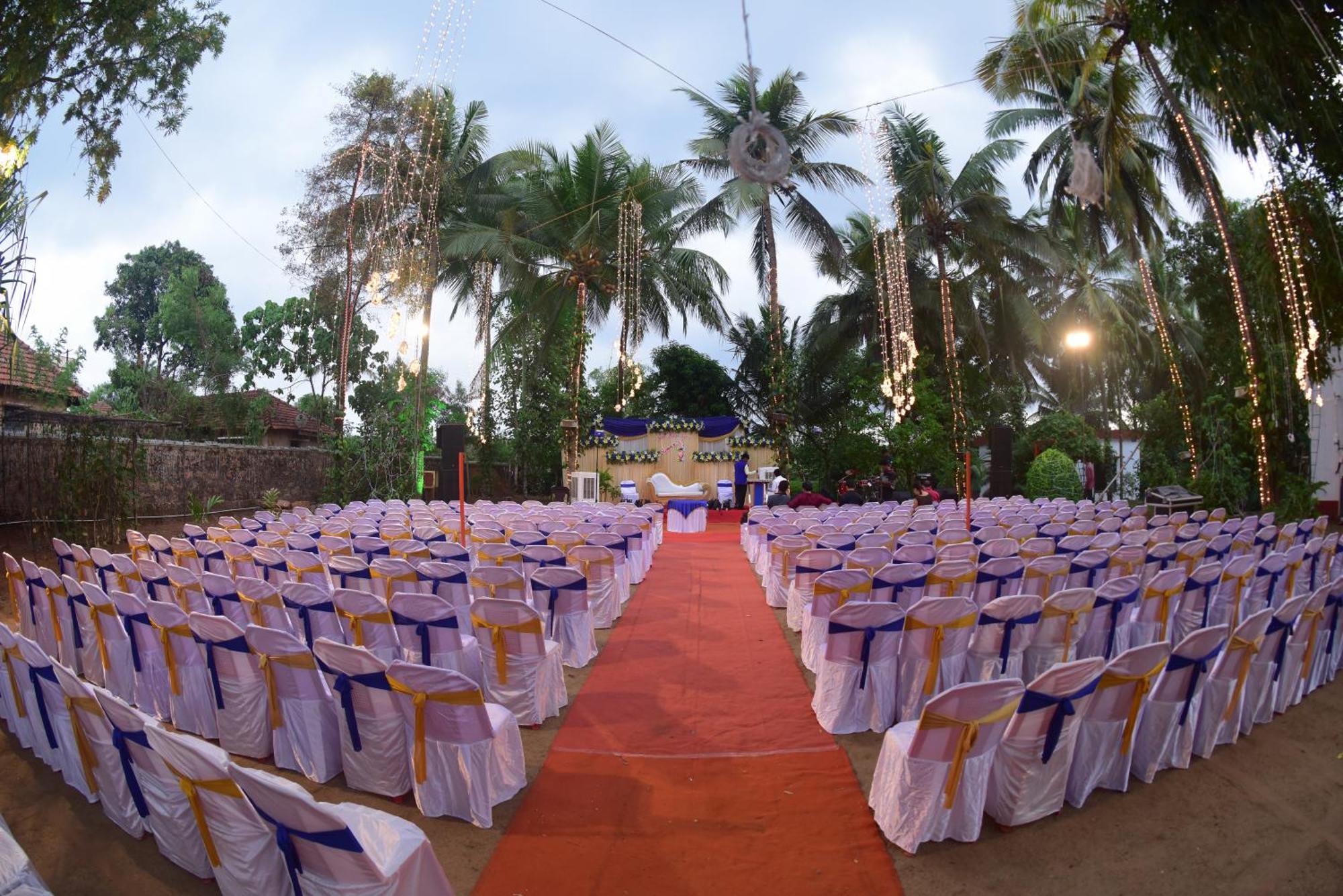Runnin Airport - Homestay Gurpur Buitenkant foto